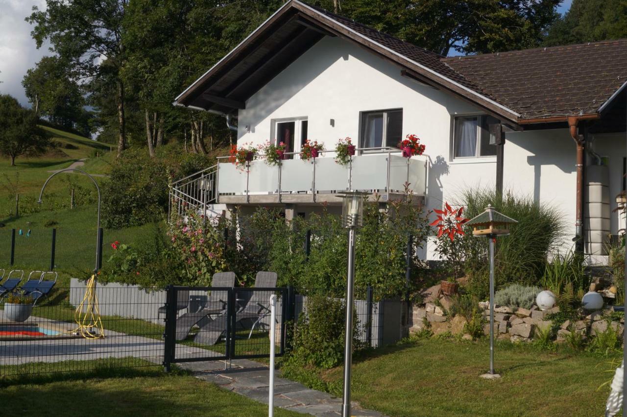 Traumhafte Ferienwohnung Mit Pool Steinen  Exterior photo